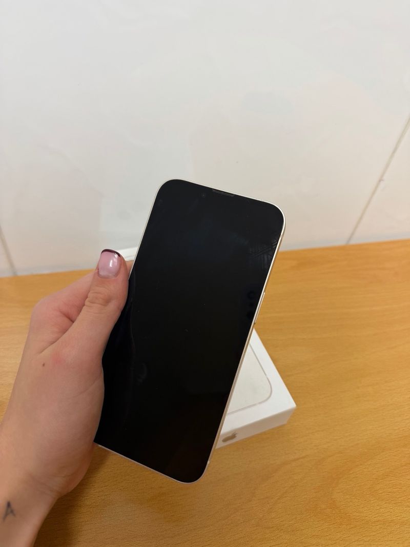 iPhone 13 Blanco afbeelding 6