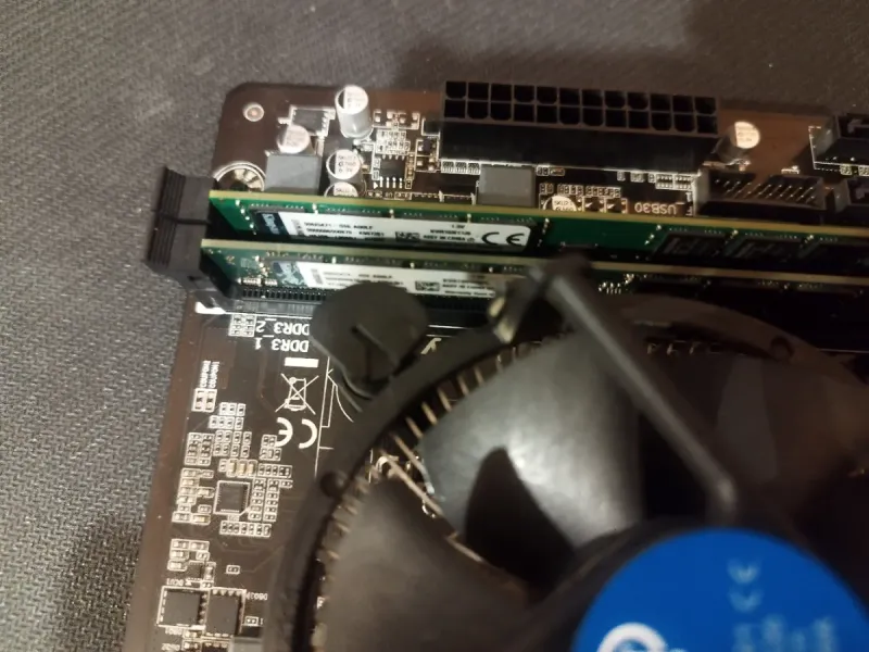 I5 4460 + 12 GB RAM + PLACA BASE GIGABYTE afbeelding 5