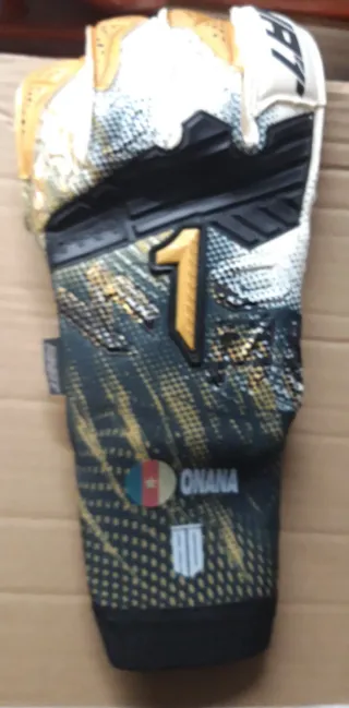 Guantes Portero Fiera Pro Onana T11