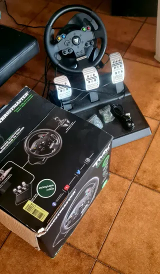 Volante Thrustmaster TMX Force Feedback