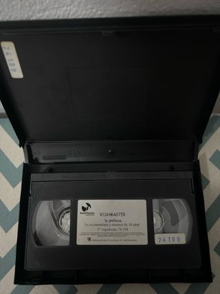 Lote dvd vhs 03” Películas Wishmaster DVD/VHS”