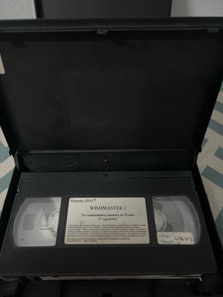 Lote dvd vhs 03” Películas Wishmaster DVD/VHS”