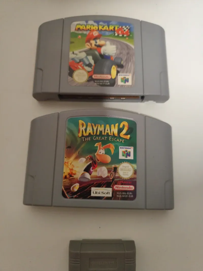 Juegos N64 Mario Kart y Rayman 2 + Controller Pak afbeelding 2
