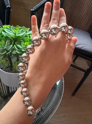 Collar mujer esferas plateadas nuevo