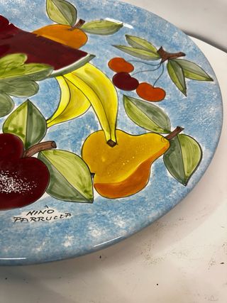 Piatto in ceramica Nino Parrucca frutta