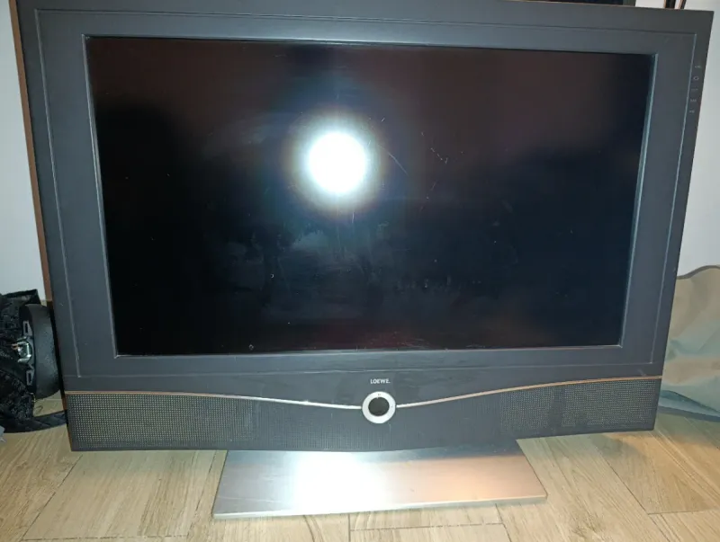 TV Loewe para piezas o arreglar
