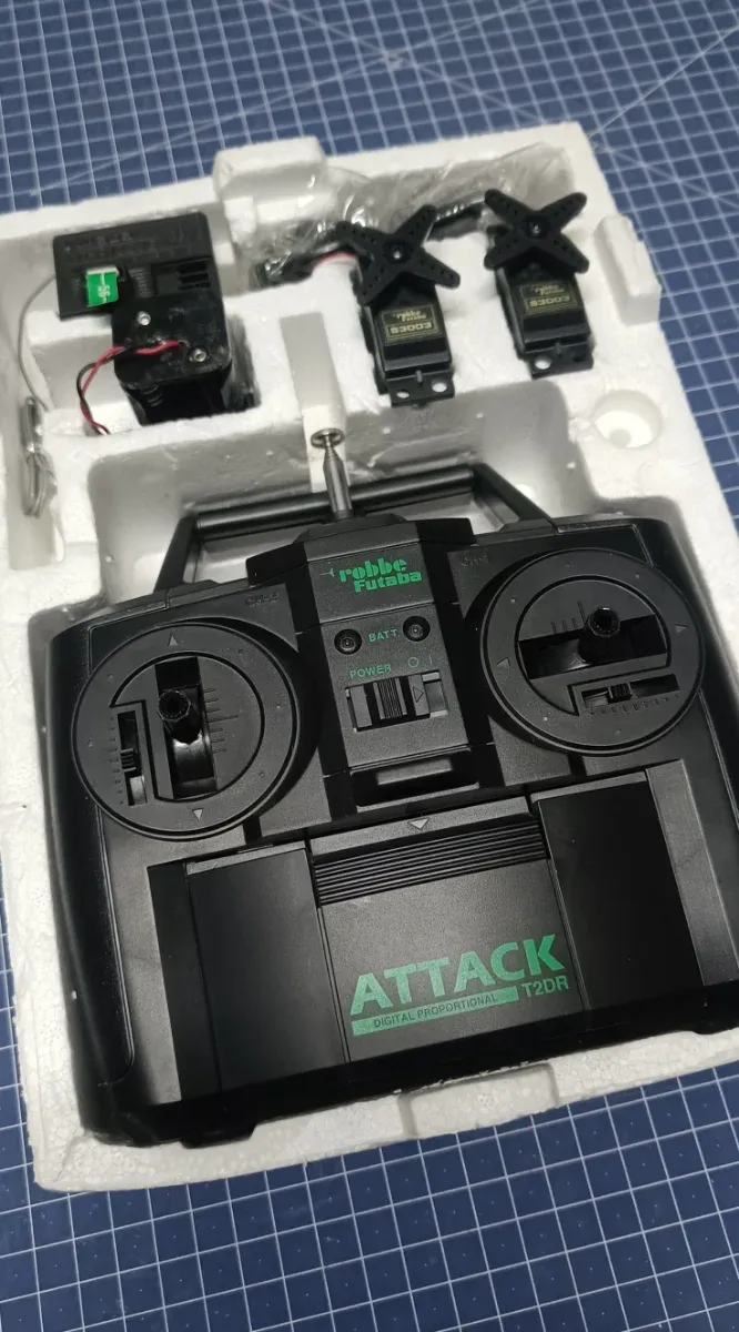 Emisora Futaba Attack ROBBE T2DR afbeelding 2