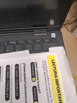 Portátil Dell Pro 14 Essential PV14250