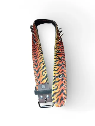 Cinturón con pinchos Estampado Tigre