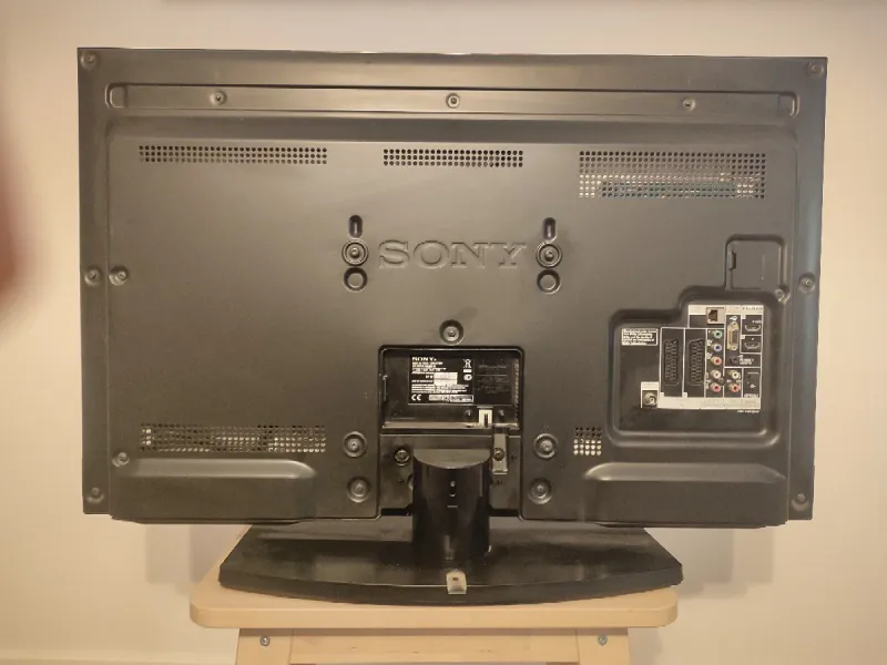 Televisor Sony BRAVIA modelo KDL-32EX700 afbeelding 4