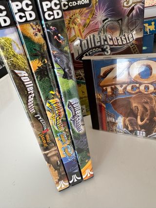 Lote 4 Juegos PC: RollerCoaster Tycoon