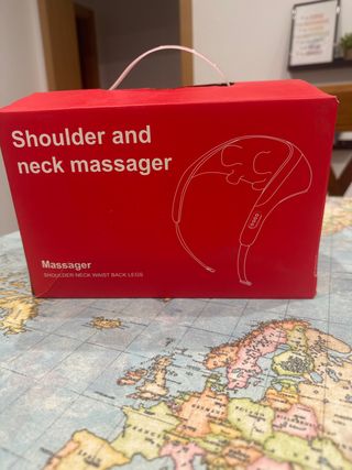 Masajeador cuello y hombros rojo