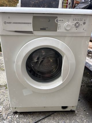 Lavadora Blanca Carga Frontal