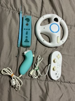 Lote Mandos Wii: Volante, Nunchuk, Mando y microfo