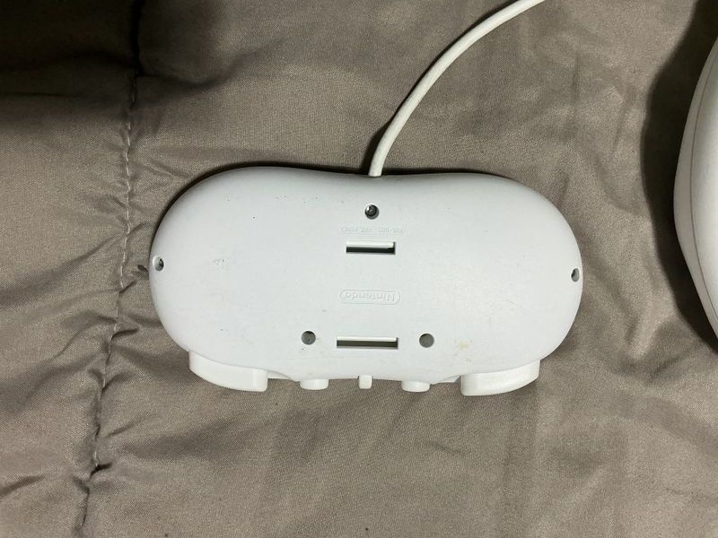 Lote Mandos Wii: Volante, Nunchuk, Mando y microfo afbeelding 6