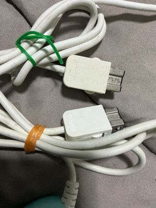 Lote Mandos Wii: Volante, Nunchuk, Mando y microfo