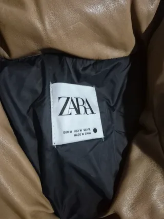 Chaleco acolchado efecto piel Zara Talla M