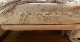 Mesa Comedor Cristal , 4 Sillas Tapizadas y Cama