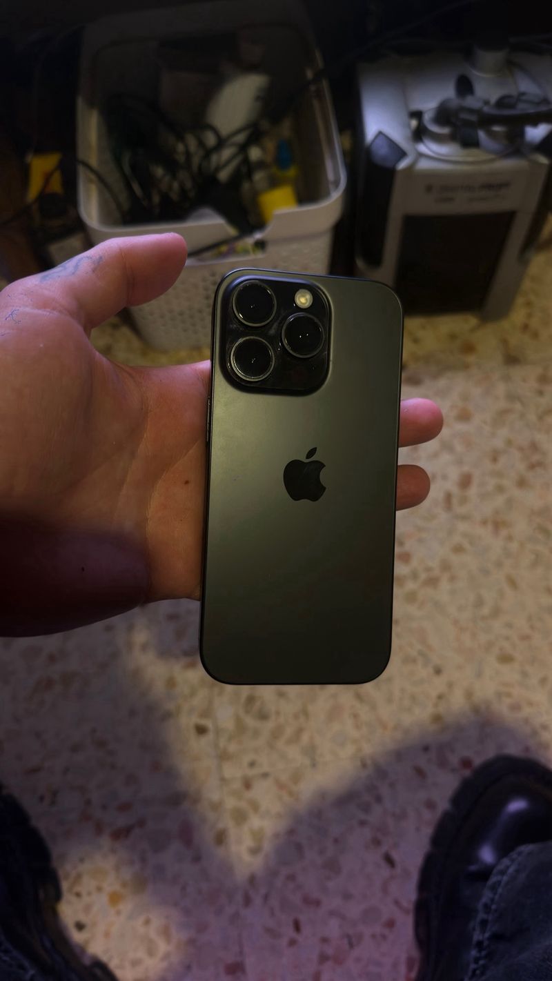 iPhone 16 Pro para piezas afbeelding 3