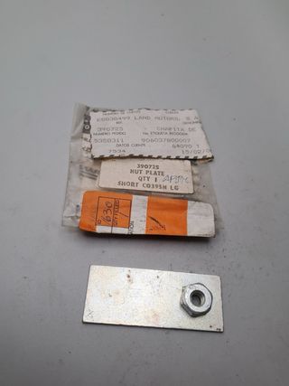 Chapita Carrocería Ventana Land Rover 390725