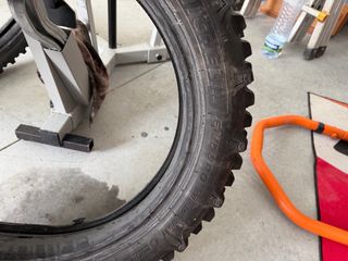 Neumáticos Michelin Enduro + Mousse