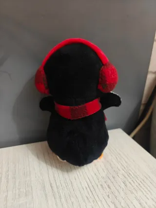 Peluche Pingüino Invierno Bufanda Orejeras