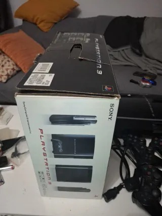 Lote PS3 60GB + 4 Juegos + 4 mandos