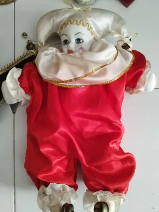 Máscaras Venecianas (4) y Arlequín de porcelana