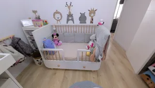 Cuna y cambiador infantil