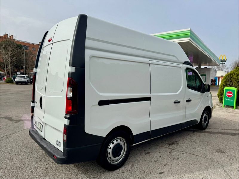 Renault Trafic 2021 - foto 1