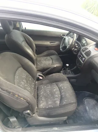 Peugeot 206 2003