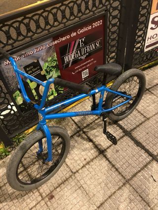 BMX Azul 20” PRECIO NEGOCIABLE