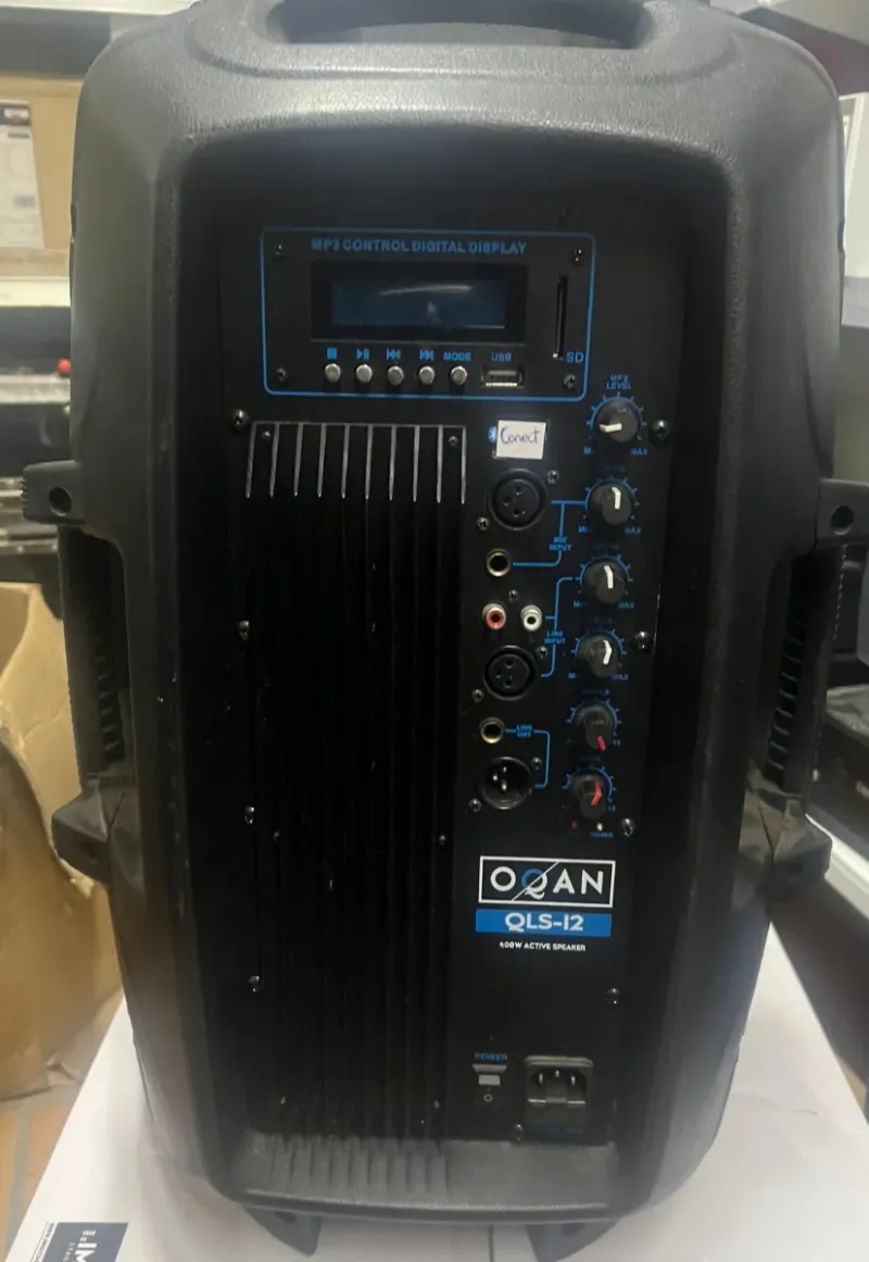 Altavoz autoamplificado negro afbeelding 5