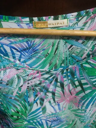 Blusa Estampada Hojas Tropicales