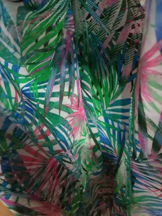 Blusa Estampada Hojas Tropicales