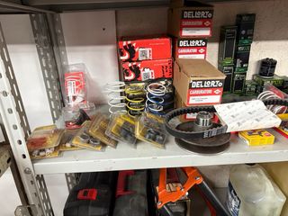 Ricambi moto: oli, spray, additivi Anche per moto