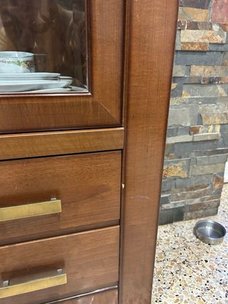 Mueble de salón madera nogal con mesa y 6 sillas