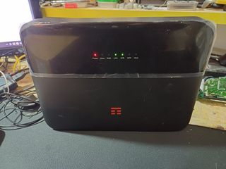 TIM Hub+ ZTE H2740 Modem Router Wi-Fi 6 + Cavo