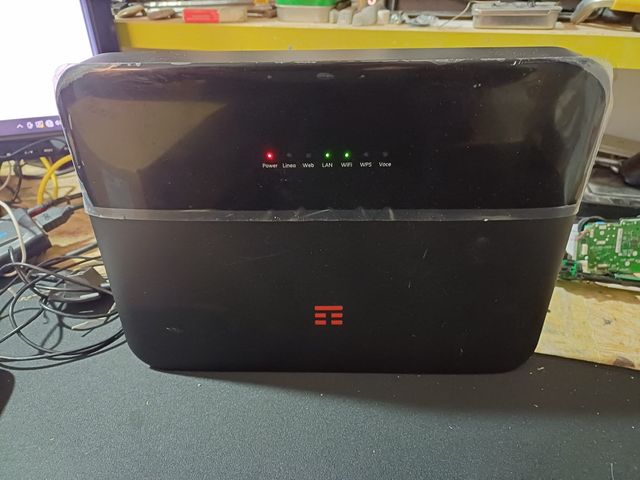 Router Modem TIM Hub+ ZTE H2740 Wi-Fi 6 + Cable