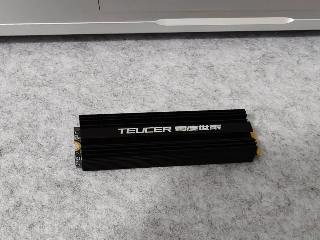 SSD NVMe 512GB AirDisk con disipador TEUCER
