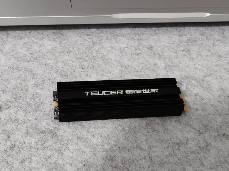 SSD NVMe 512GB AirDisk con disipador TEUCER