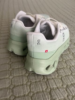 Zapatillas On Running Cloud Verdes Blancas