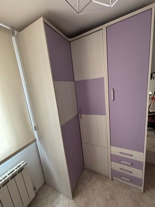 Armario juvenil esquinero blanco y lila