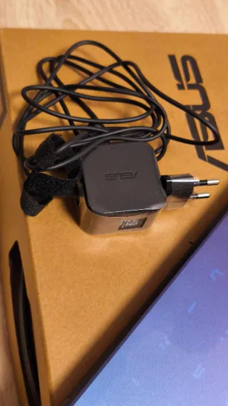 ASUS E410MA-EK007WS Portátil 14" Azul