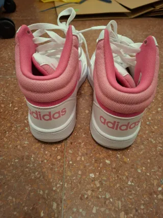 Zapatillas Adidas Hoops 3.0 Mid (Nuevas sin usar)