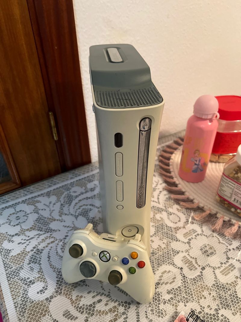 Xbox 360 Blanco con Mando