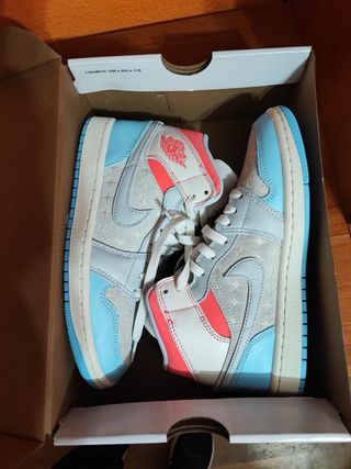 Jordan 1 Mid Talla 37.5