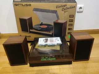 Tocadiscos Muse MT-108 BT con altavoces