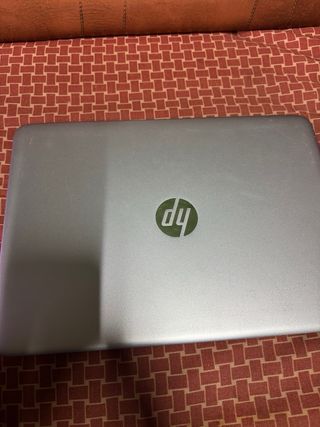 Portátil HP 14 i5 8GB/256GB SSD FULL HD Win 11
