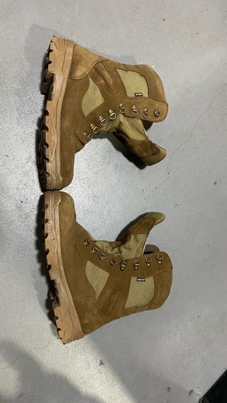 Botas ejército Goretex talla 44